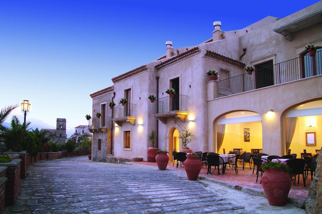 Resort Borgo San Rocco Savoca Exterior photo